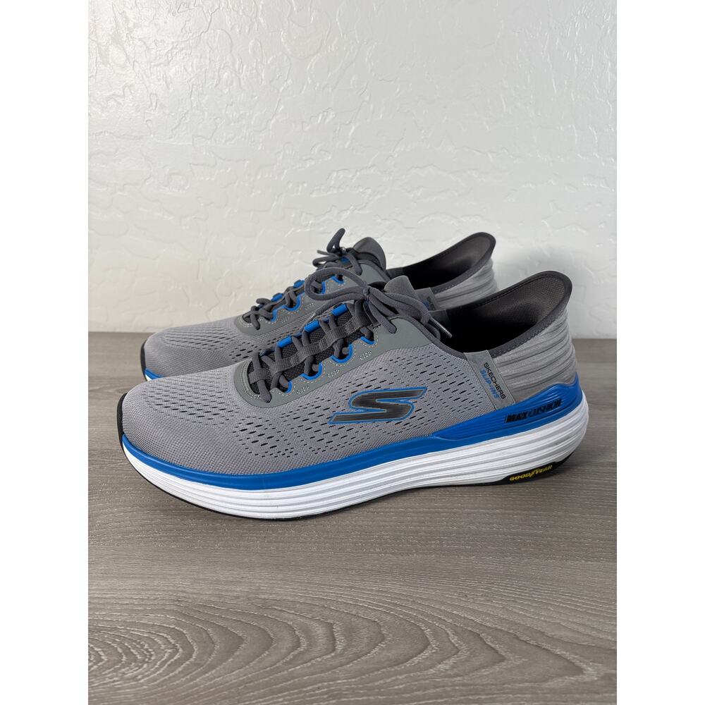 Skechers Men's Hands Free Slip-ins Max Cushioning Suspension-Linear‎ Focus Shoes